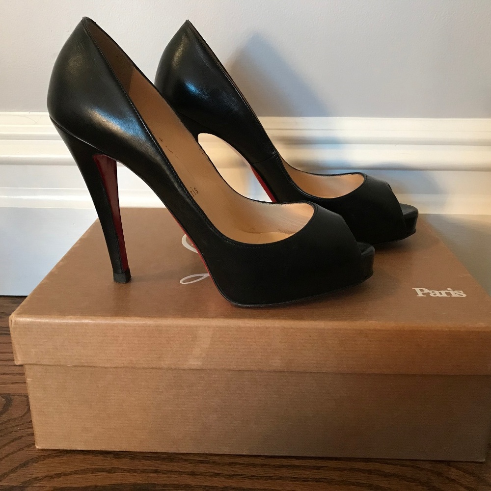 Christian Louboutin Very Prive  Red Sole Pump